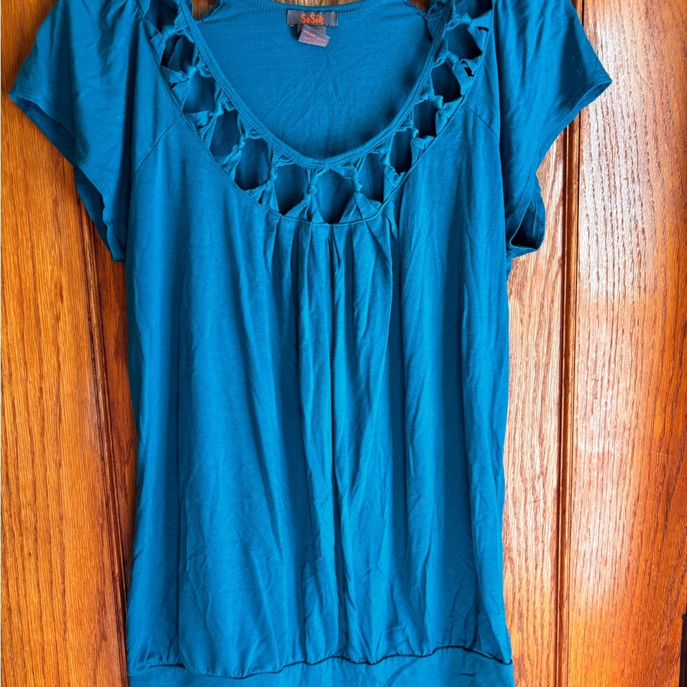 Chic Teal Blouse with Cut-Out Neckline